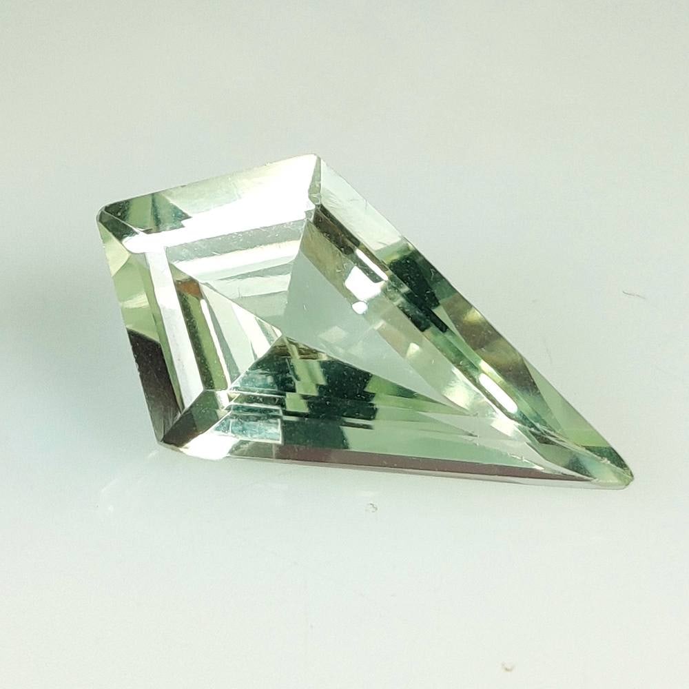 6.68 Ct Natural Green Amethyst Fancy Kite Cut: Weight - 6.68 Ct / Size - 23.00 x 12.10 x 6.90 mm / Shape - Fancy Kite Cut / Color - Green / Clarity - VVS / Origin - Brazil / Treatment - Heated