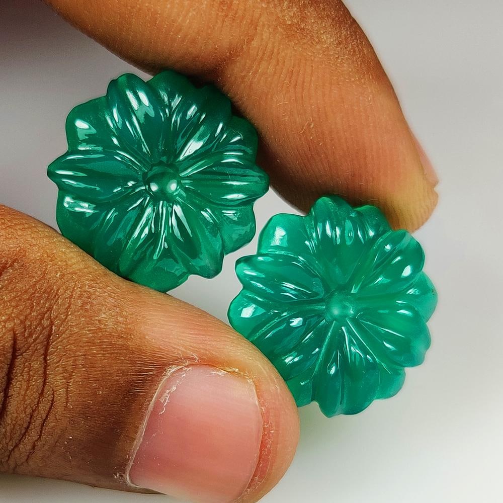 22.30 Ct Natural Green Onyx Flower Carving Pair (1 of 2)
