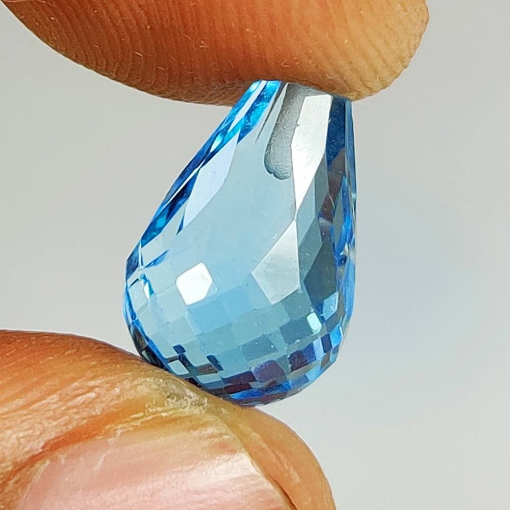 7.26 Ct Natural Blue Topaz Pear Drop (1 of 2)