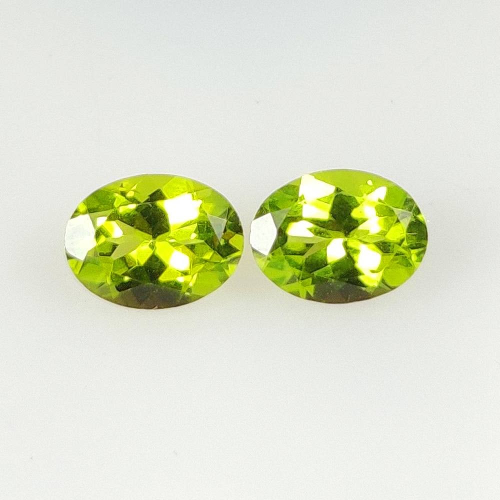 2.39 Ct Natural Green Peridot Oval Cut Pair (1 of 2)