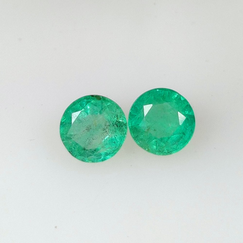 2.01 Ct Natural Zambian Emerald Round Cut Pair (1 of 3)
