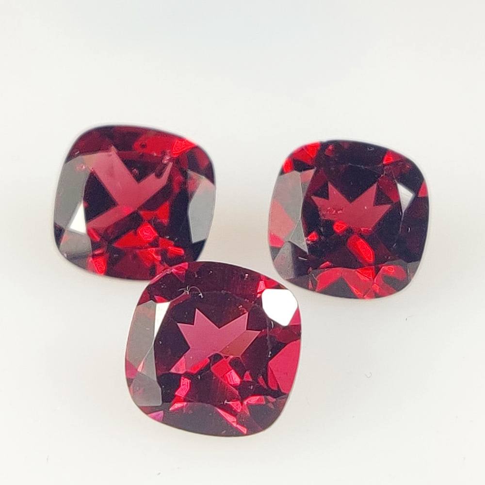 7.60 Ct Natural Almandite Garnet Cushion Cut Set (1 of 2)