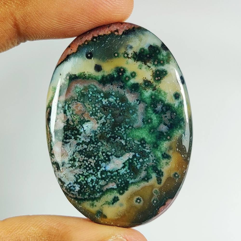 81.24 Ct Natural Jasper Quartz Oval Cab: weight - 81.24 Ct / Dimensions - 47.00 x 34.00 x 6.30 mm / Shape - Excellent Oval Cab / Origin - Brazil / Treatment - None