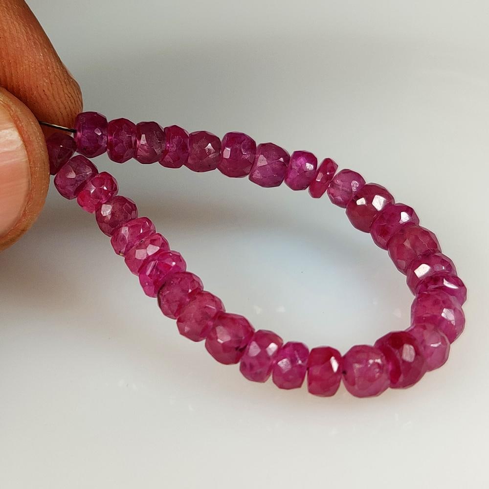 25.68 Ct Natural Red Ruby Round Cut Beads (1 of 2)