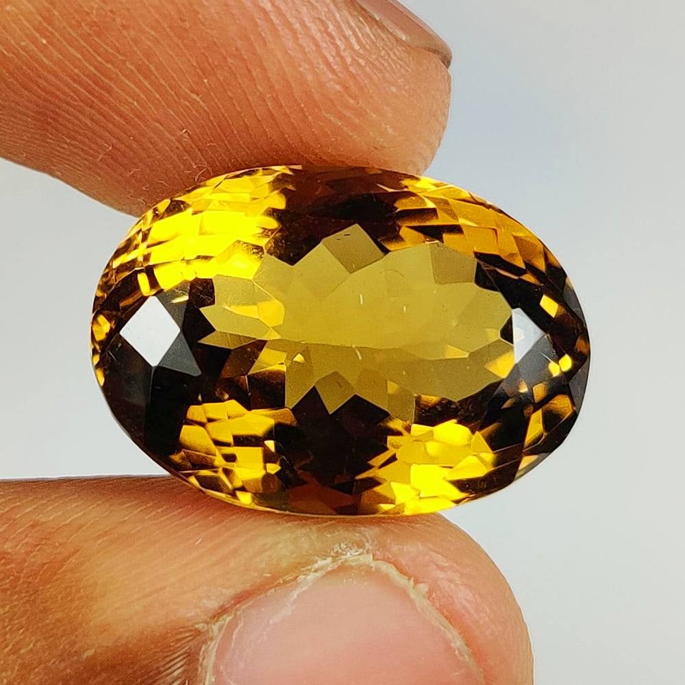 17.69 Ct Natural Honey Quartz Oval Cut (1 of 2)