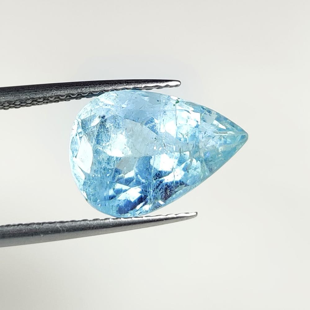 5.31 Ct Natural Aquamarine Pear Cut: Weight - 5.31 Ct / Size - 13.80 x 9.90 x 7.50 mm / Shape - Pear Cut / Color - Baby blue / Clarity - Transparent / Origin -India / Treatment - None