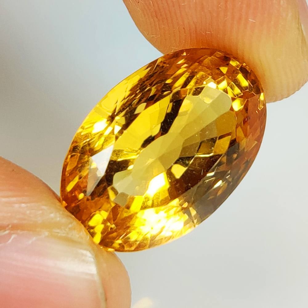 16.23 Ct Natural Yellow Citrine Oval Cut (1 of 3)