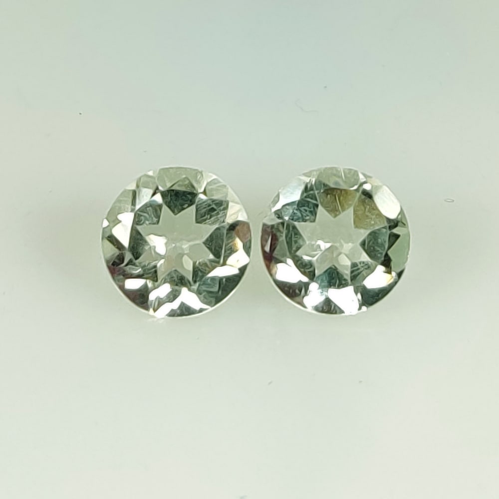 2.38 Ct Natural Green Amethyst Round Cut Pair (1 of 2)