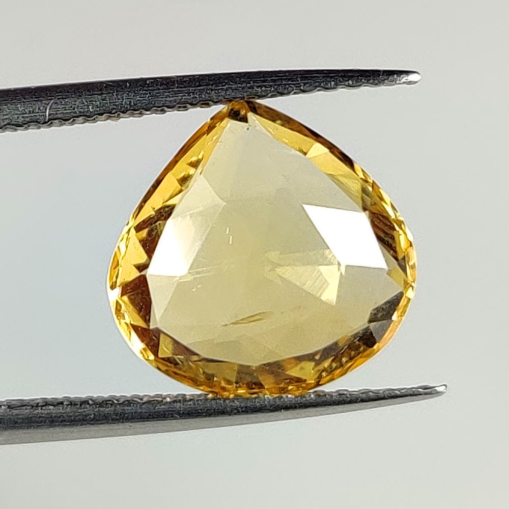 3.90 Ct Natural Yellow Citrine Pear Cut (1 of 2)
