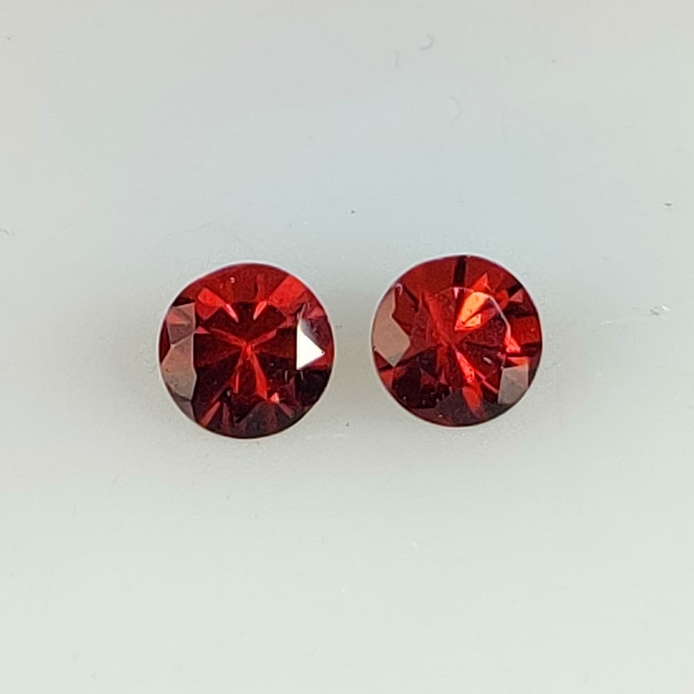 1.08 Ct Natural Almandite Garnet Round Cut Pair (1 of 2)
