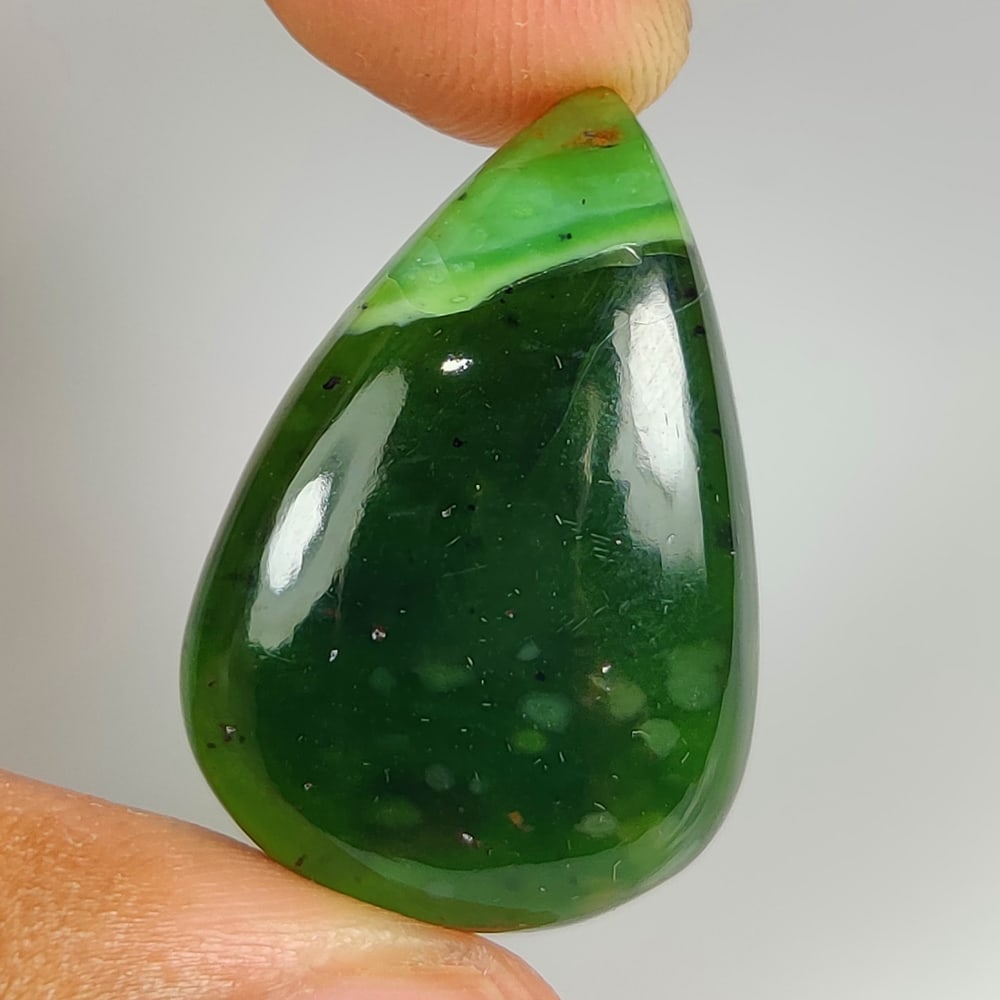 31.35 Ct Natural Chrome Chalcedony Pear Cab: weight - 31.35 Ct / Size - 32.00 x 20.50 x 7.10 mm / Shape - Excellent Pear Cab / Origin - Brazil / Treatment - None