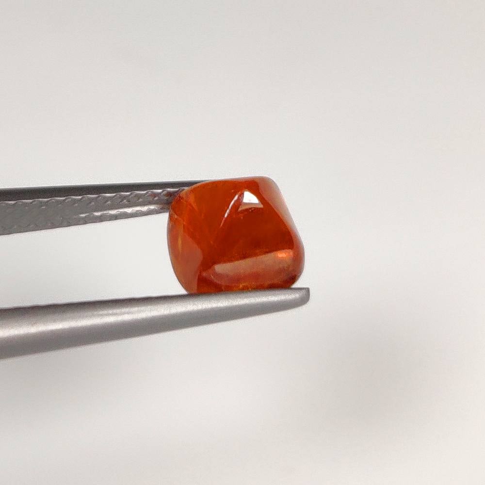 2.67 Ct Natural Spessarite Garnet Sugar Loaf (1 of 2)