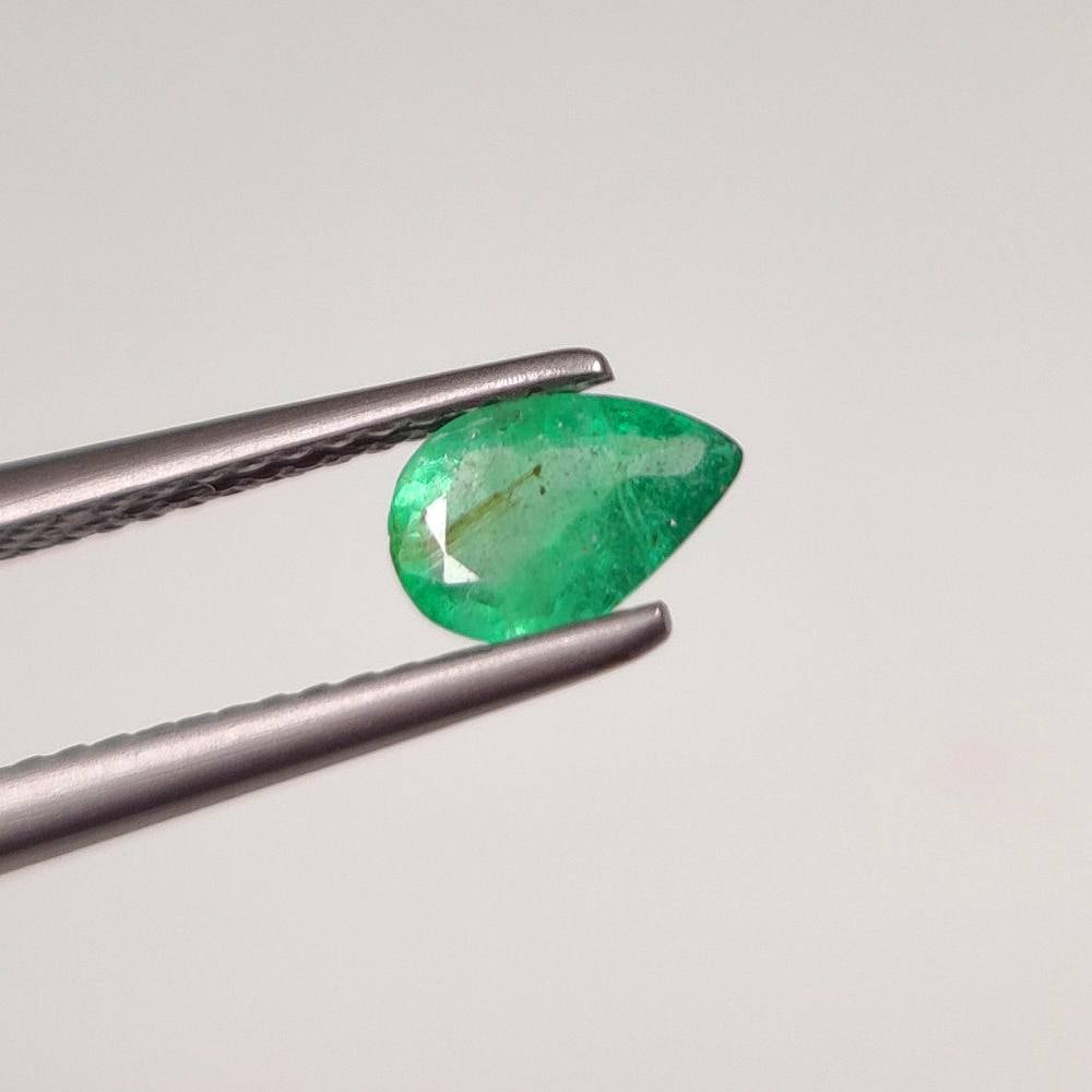 0.48 Ct Natural Zambian Green Emerald Pear Cut (1 of 2)
