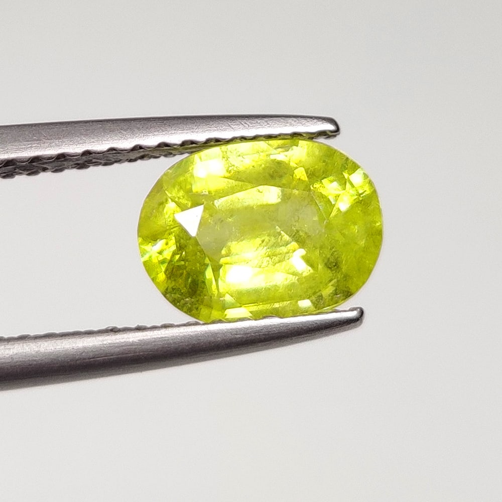 1.57 Ct Natural Sphene Oval Cut (1 of 2)