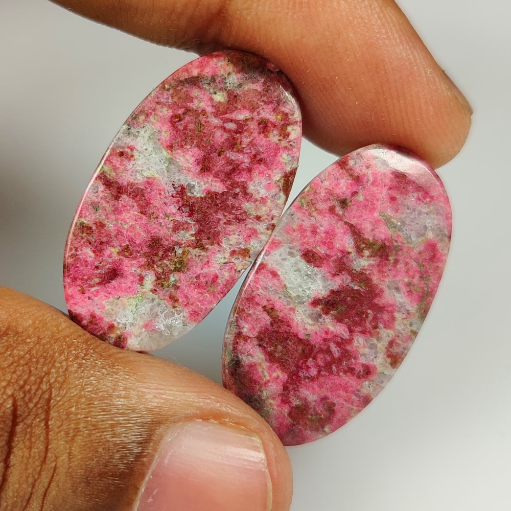 30.77 Ct Natural Pink Thulite Oval Cab Pair: weight - 30.77 Ct / Size - 31.00 x 16.20 x 2.80 mm / 2 Pc's / Shape - Excellent Oval Cab / Origin - Brazil / Treatment - None