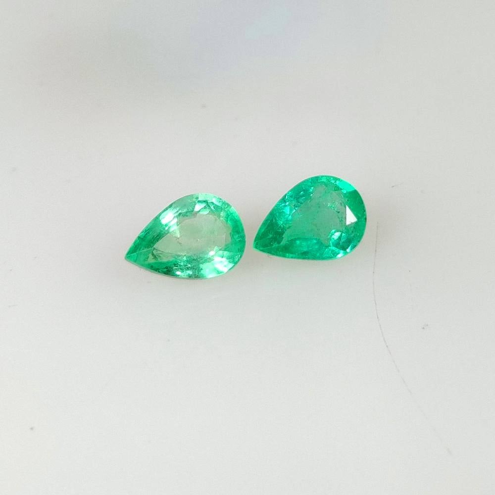 1.44 Ct Natural Zambian Emerald Pear Cut Pair (1 of 2)