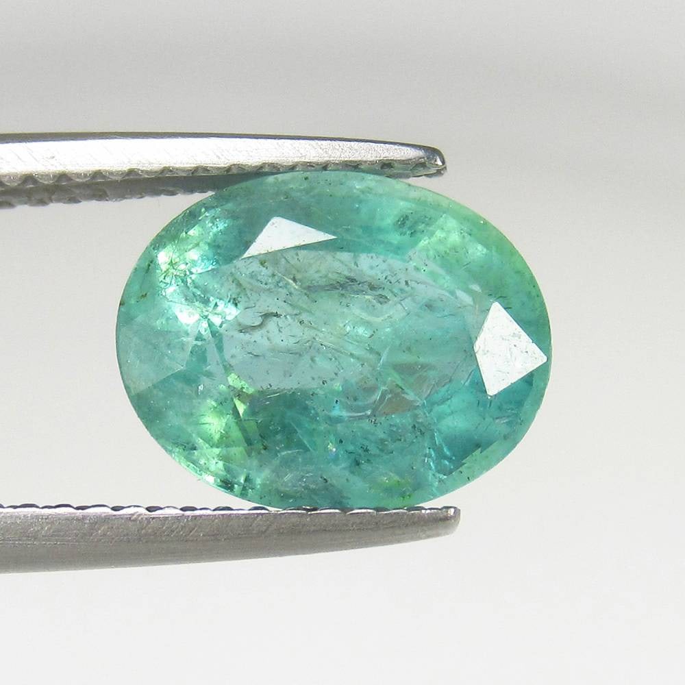 3.57 Ct Natural Zambian Emerald Oval Cut (1 of 2)