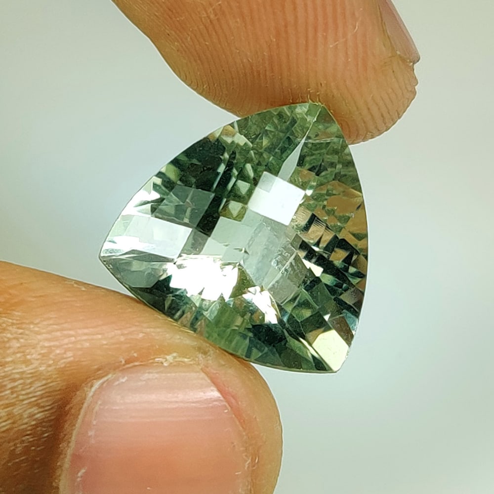 11.00 Ct Natural Green Amethyst Trillion Cut: Weight - 11.00 Ct / Size- 16.00 x 15.70 x 9.70 mm / Shape - Trillion Cut / Clarity - VVS / Origin - Brazil / Treatment - Heated