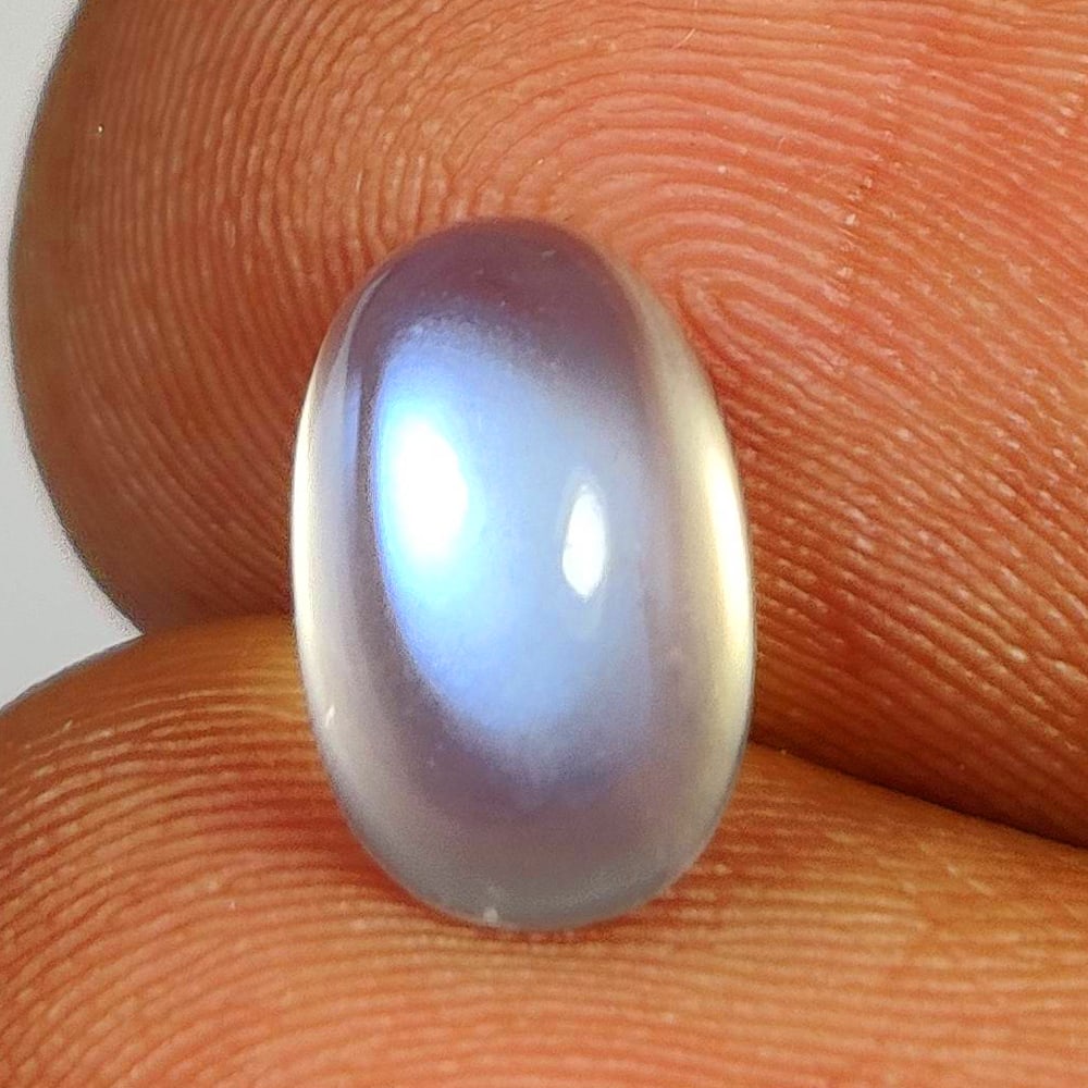 2.35 Ct Natural Blue Tint Moonstone Oval Cab (1 of 2)
