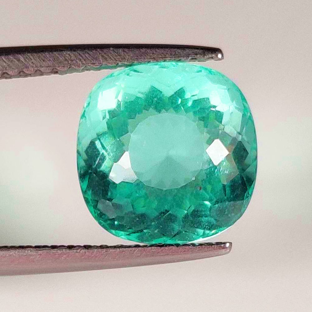 5.39 Ct Natural Green Flourite Cushion Cut (1 of 2)