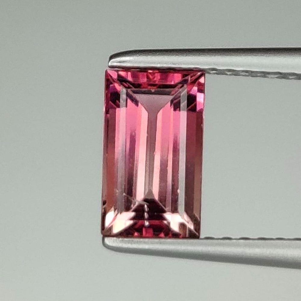 1.18 Ct Natural Pink Tourmaline Octagon Cut (1 of 2)