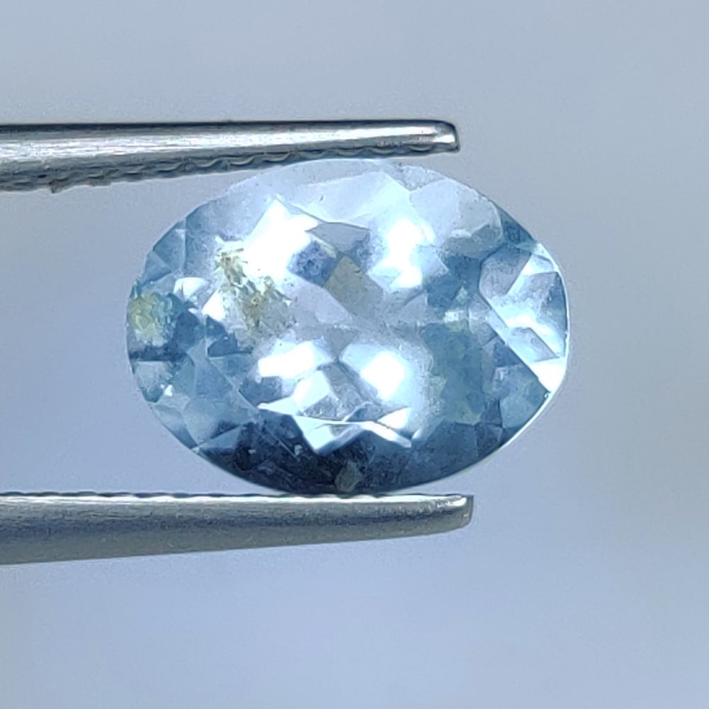 2.44 Ct Natural Aquamarine OVal Cut (1 of 2)