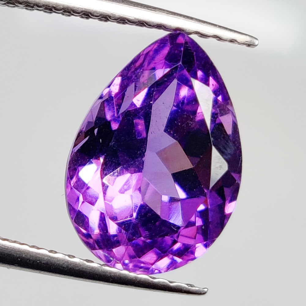 3.48 Ct Natural Purple Amethyst Pear Cut: Weight - 3.48 Ct / Dimensions - 11.20 x 8.00 x 7.30 mm / Shape - Pear Cut / Color - Purple / Clarity - VVS / Origin -Brazil / Treatment - Heated