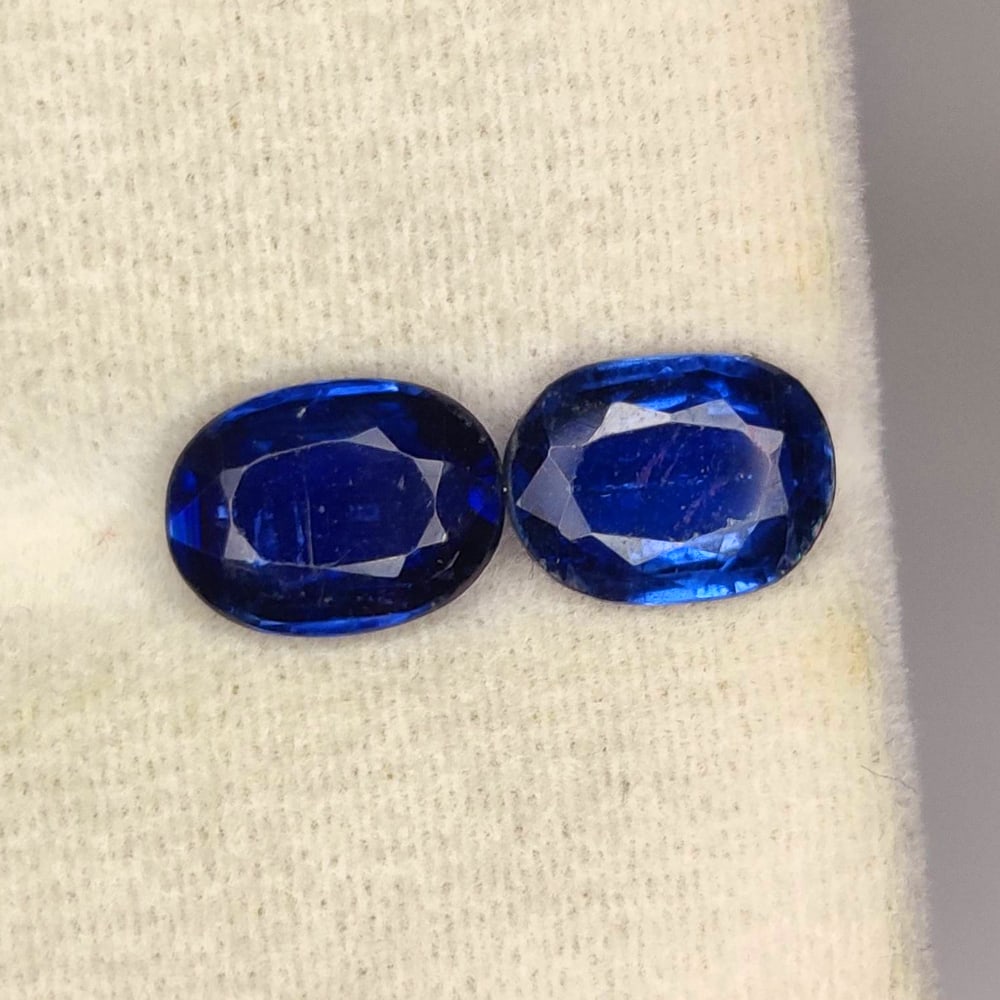 3.19 Ct Natural Blue Kyanite Oval Cut Pair: Weight - 3.19 Ct / Size - 8.20 x 6.20 x 3.30 mm / 2 Pc's / Shape - Oval Cut / Color - Blue / Clarity - Opaque / Origin - India / Treatment - None