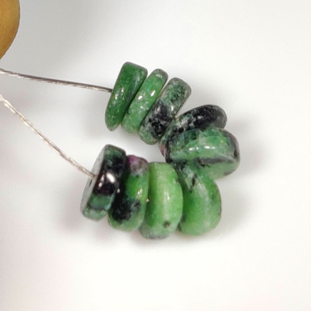 11.38 Ct Natural Ruby Zoisite Round Beads - 2