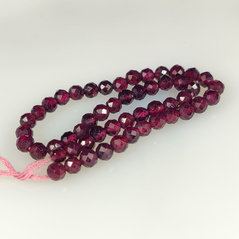20.77 Ct Natural Garnet Round Cut Beads: Weight - 20.77 Ct / Dimensions - 3.10 - 3.60 mm / 52 Pc's / 7.25" inches / Shape - Round Cut Beads / Clarity - VVS / Origin - Nigeria / Treatment - None