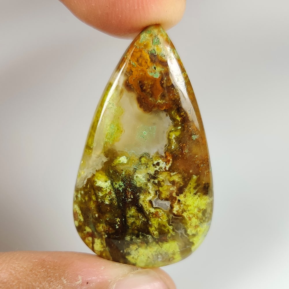 28.07 Ct Natural Green Opal Pear Cab: weight - 28.07 Ct / Dimensions - 36.00 x 20.30 x 5.30 mm / Shape & Cut - Excellent Pear Cab / Origin - Brazil / Comments - None