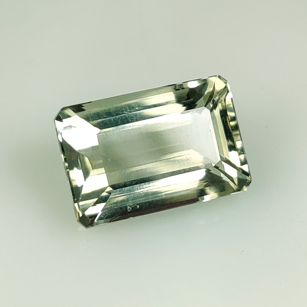 15.22 Ct Natural Green Amethyst Octagon Cut (1 of 3)