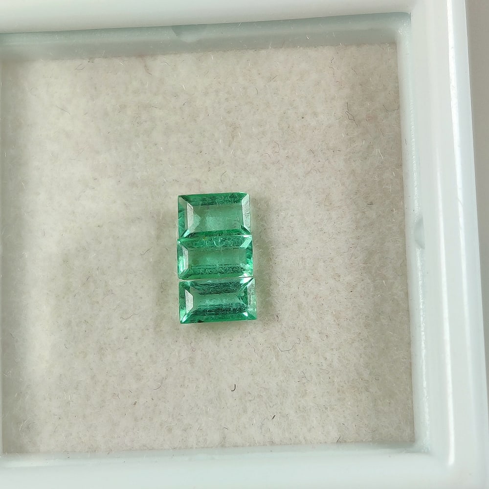 0.41 Ct Natural Zambian Green Emerald-Baugette Cut Set (1 of 2)