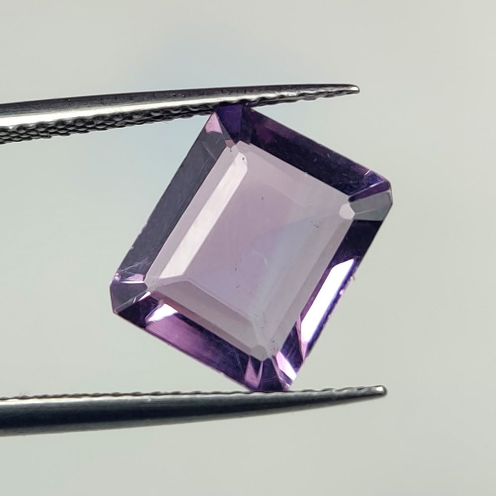 3.18 Ct Natural Purple Amethyst Octagon Cut: Weight - 3.18 Ct / Dimensions - 10.90 x 8.90 x 4.40 mm / Shape - Octagon Cut / Color - Purple / Clarity - VVS / Origin -Brazil / Treatment - Heated