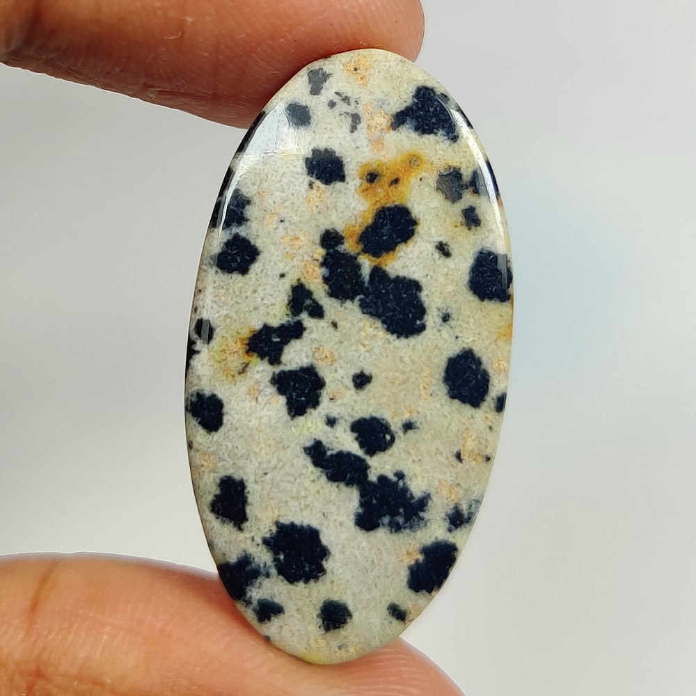 14.32 Ct Natural Dalmation Jasper Quartz Oval Cab: weight - 14.32 Ct / Size - 29.00 x 14.60 x 3.90 mm / Shape - Excellent Oval Cab / Origin - Brazil / Treatment - None