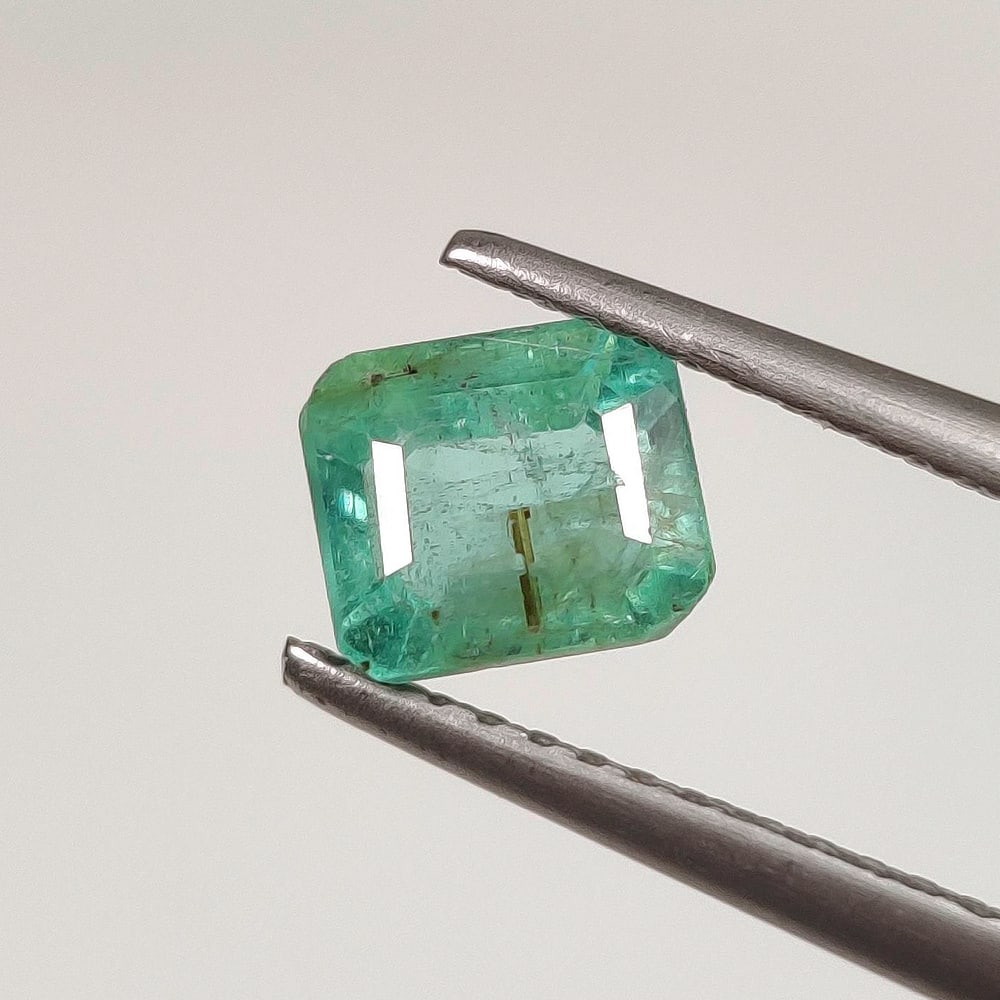 1.07 Ct Natural Zambian Emerald Octagon Cut: Weight - 1.07 Ct / Dimensions - 6.00 x 5.30 x 4.00 mm / Shape - Octagon Cut / Color - Green / Clarity - SI / Origin - Zambia / Treatment - Natural Emeralds are commonly enhanced by oil
