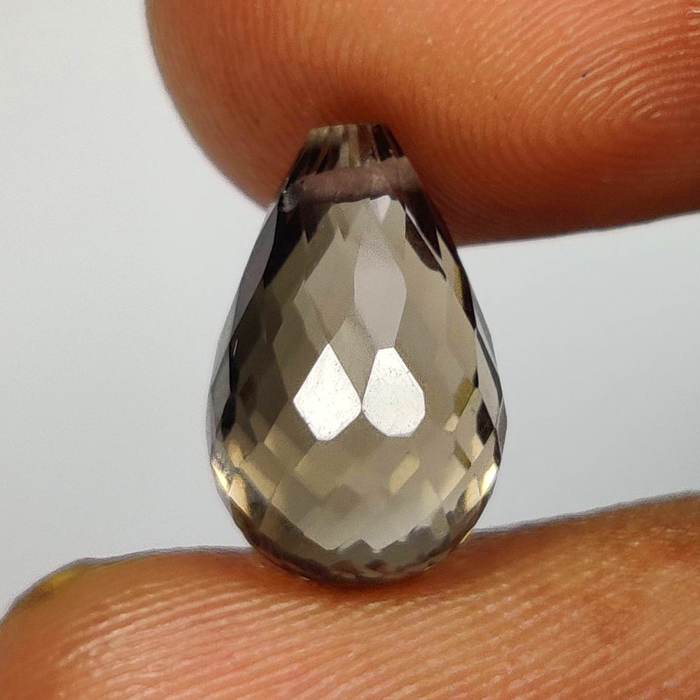 4.66 Ct Natural Choco Smoky Quartz Drilled Pear Drop: Weight - 4.66 Ct / Size - 12.20 x 7.90 x 7.90 mm / Clariry - VVS / mm / Top Quality Luster / Excellent Pear Drop / Origin - Brazil / Treatment - None