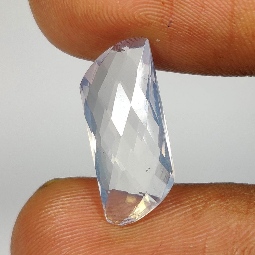 4.34 Ct Natural Lavender Amethyst Fancy Cut: Weight - 4.34 Ct / Dimensions - 16.60 x 7.50 x 5.20 mm / Shape - Fancy Cut / Color - Lavender / Clarity - VVS / Origin - Brazil / Treatment - Heated