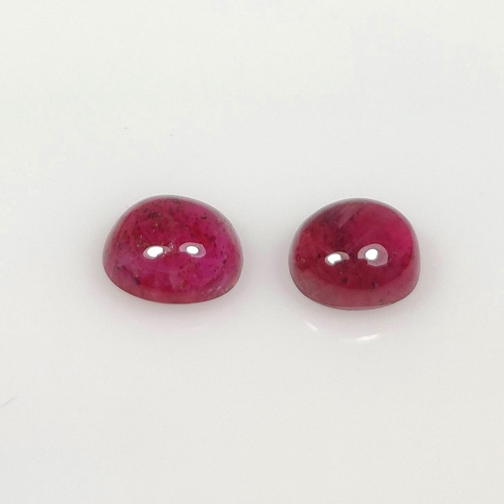 2.72 Ct Natural Red Ruby Round Cab Pair (1 of 2)