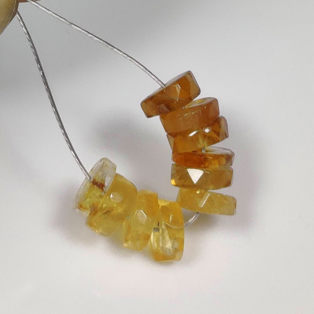 10.85 Ct Natural Carnelian Round Beads: Weight - 10.85 Ct / Dimensions - 6.70 - 7.00 mm / 10 Pc's / Shape & Cut - Round Beads / Transparency - Semi - Transparent / Origin - Brazil
