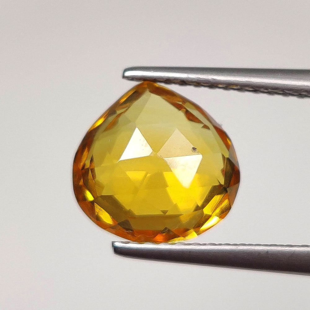 3.36 Ct Natural Yellow Citrine Pear Cut (1 of 2)