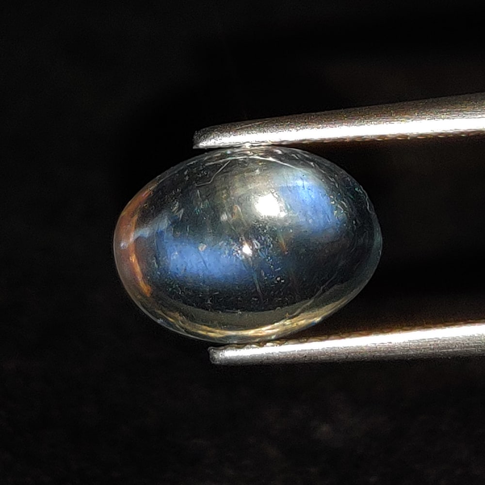 3.89 Ct Natural Rutile Quartz Oval Cab: Weight - 3.89 Ct / Dimensions - 11.00 x 8.10 x 6.40 mm / Shape & Cut - Oval Cab / Transparency - Transparent / Origin - Norway / Comments - None