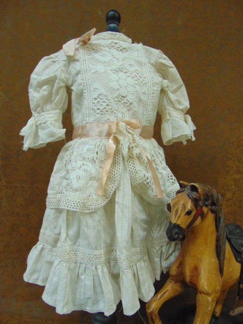 ANTIQUE & VINTAGE DOLL DRESS: SIZES ARE PICTURED