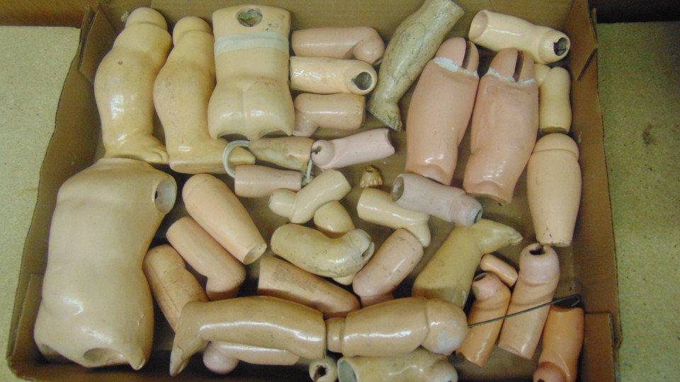 Miscellaneous Doll Parts Lot (1 of 1)