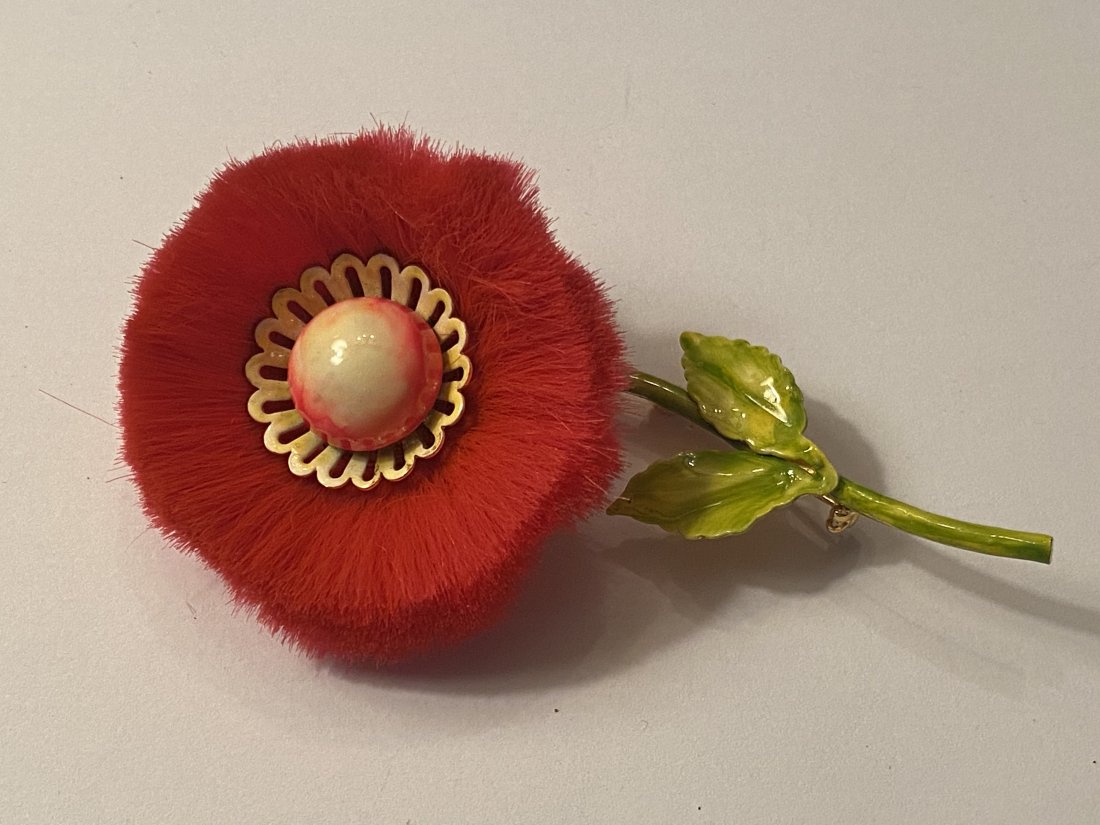 Rare Hattie Carnegie Flower Power Puff Brooch: Rare Hattie Carnegie flower power puff enamel brooch.