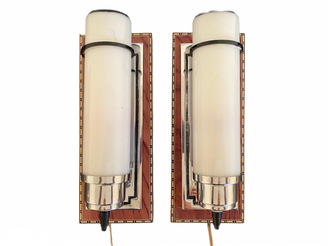 Pair of Art Deco Glass Wall Sconces Mounted on Wood (1 of 8)