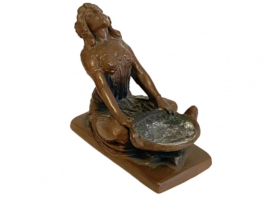Art Nouveau Figural Diminutive Ashtray (1 of 5)