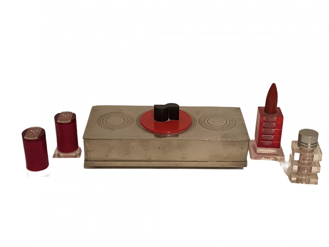 Lot of Art Deco Accessories Chase Box, Lighter etc. (1 of 13)