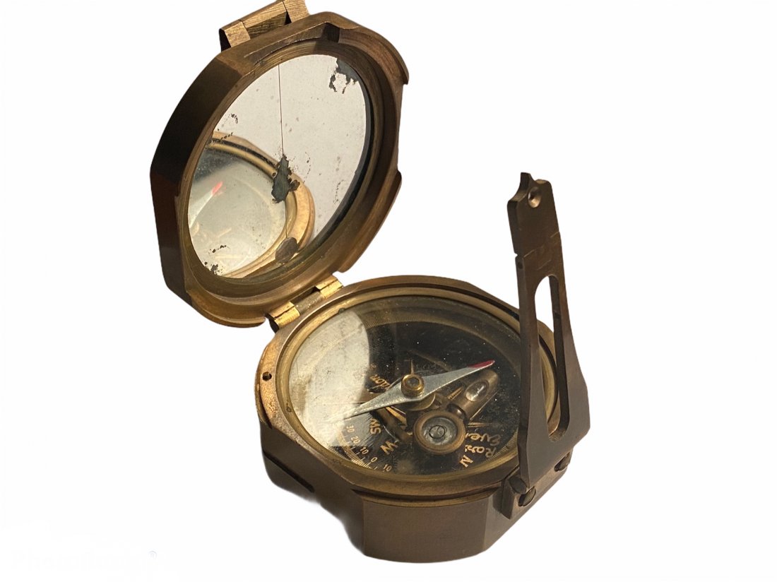 1915 Brass Brinton Compass Ross Evans London: 1915 Brass Brinton Compass Ross Evans London.