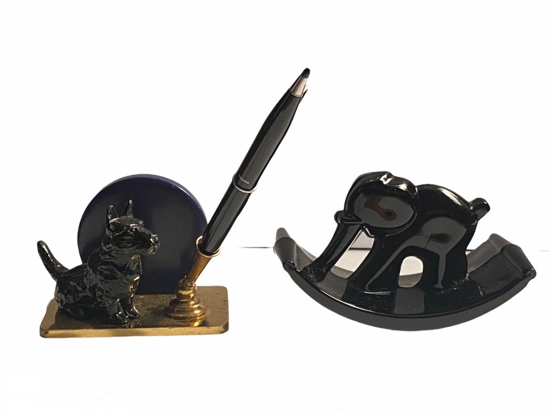 Lot of 2 Art Deco Desk Items w/Scottie Dog & Elelphant: Lot of 2 Art Deco Desk Items w/Scottie Dog & Elelphant. Elephant blogger and Scottie dog pen holder.